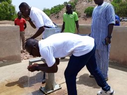 Inauguration de la fontaine MACCAN par M. WEKOURI